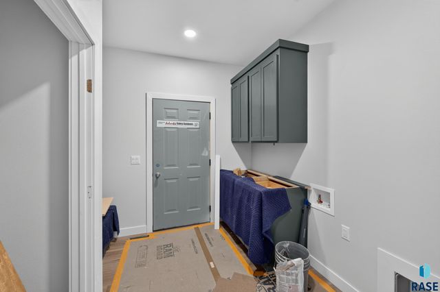 6509 E Fieldview St Street, Sioux Falls, SD 57110