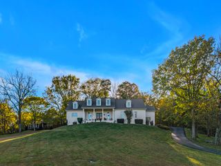 4447 Savage Pointe Dr, Franklin, TN 37064