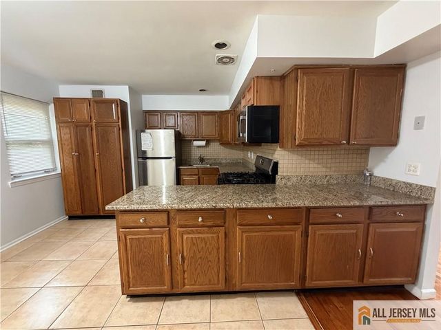 37 Judson Street 10A, Edison, NJ 08837
