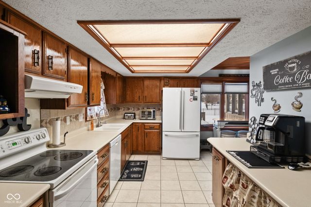 3380 Calcutta Drive, Greenwood, IN 46143