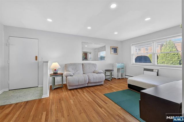 34 Knox Terrace 1A, Wayne, NJ 07470