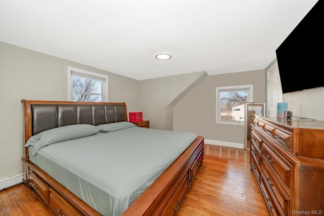 22 Francine Drive N, Massapequa, NY 11758