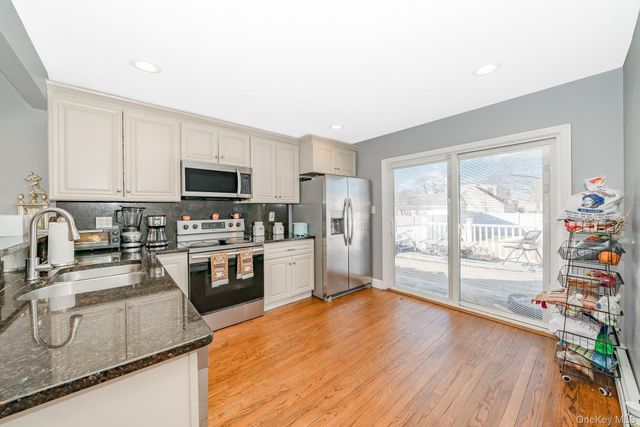 22 Francine Drive N, Massapequa, NY 11758