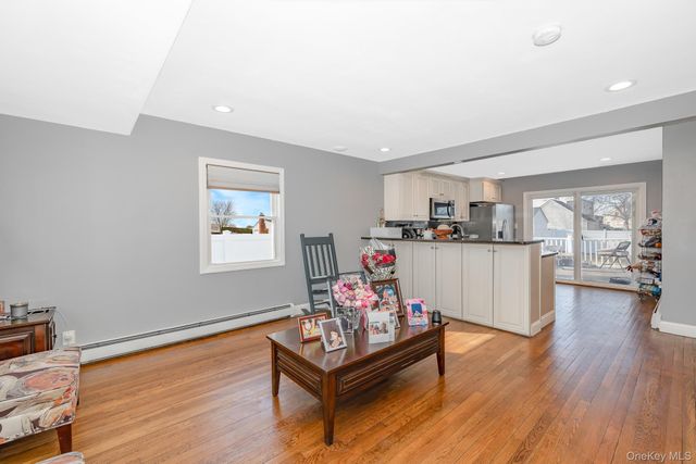 22 Francine Drive N, Massapequa, NY 11758