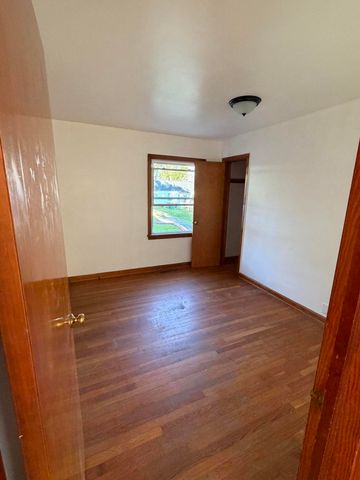 215 Barnett RD, Salem, VA 24153