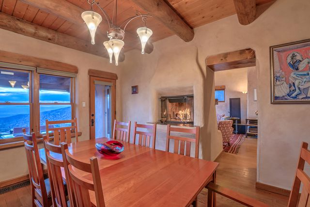 8 La Luz Trail NE, Albuquerque, NM 87122