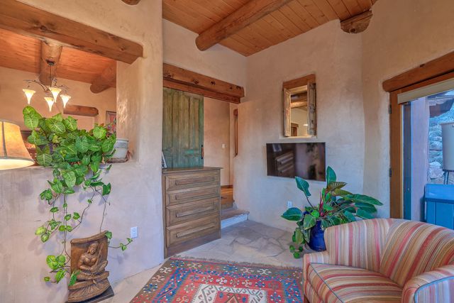 8 La Luz Trail NE, Albuquerque, NM 87122