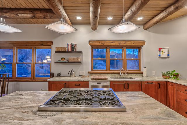 8 La Luz Trail NE, Albuquerque, NM 87122