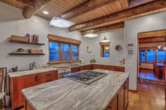 8 La Luz Trail NE, Albuquerque, NM 87122