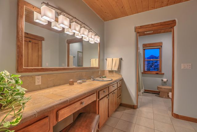 8 La Luz Trail NE, Albuquerque, NM 87122