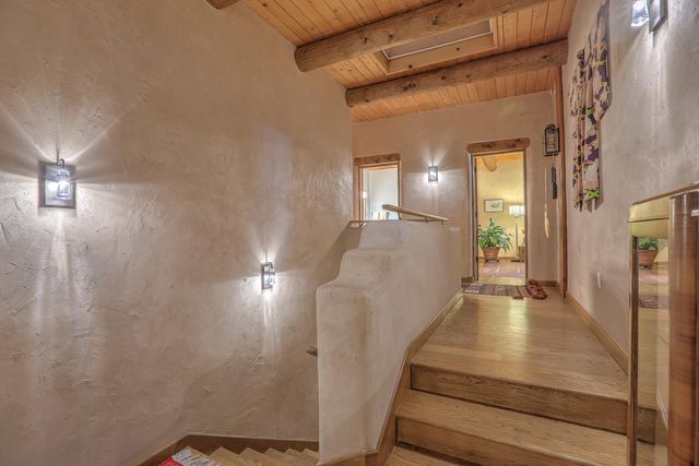 8 La Luz Trail NE, Albuquerque, NM 87122