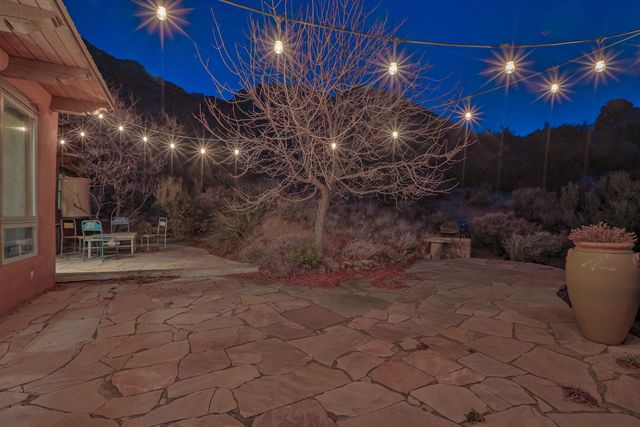 8 La Luz Trail NE, Albuquerque, NM 87122