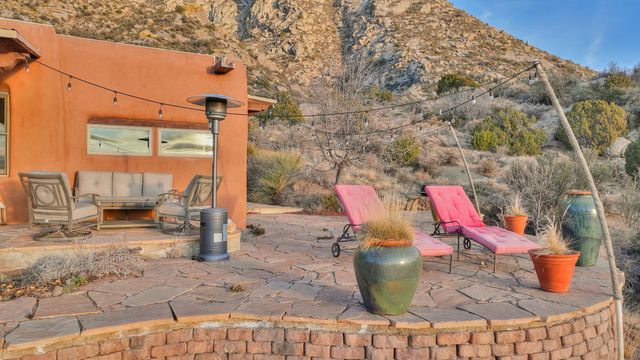 8 La Luz Trail NE, Albuquerque, NM 87122