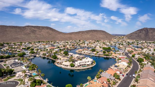 5812 W DEL LAGO Circle, Glendale, AZ 85308