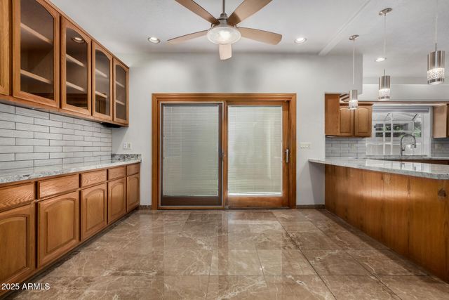 5812 W DEL LAGO Circle, Glendale, AZ 85308