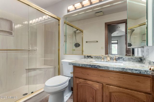 5812 W DEL LAGO Circle, Glendale, AZ 85308