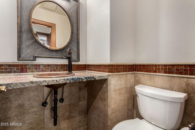 5812 W DEL LAGO Circle, Glendale, AZ 85308