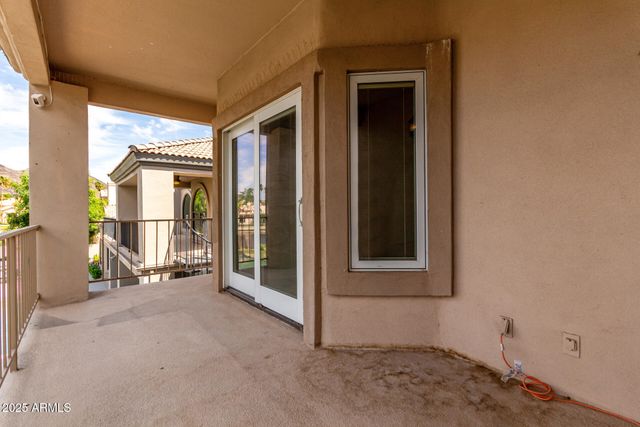 5812 W DEL LAGO Circle, Glendale, AZ 85308