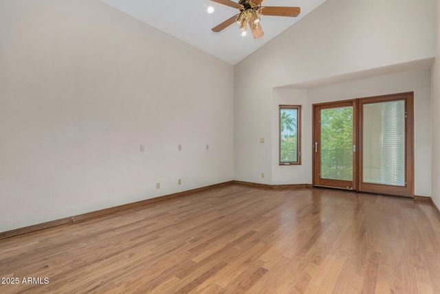 5812 W DEL LAGO Circle, Glendale, AZ 85308