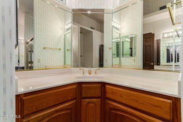 5812 W DEL LAGO Circle, Glendale, AZ 85308