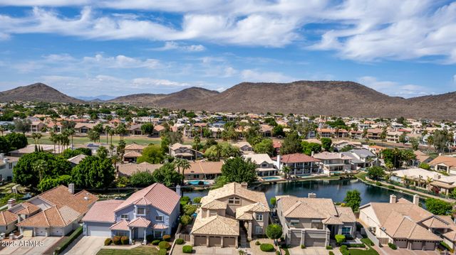 5812 W DEL LAGO Circle, Glendale, AZ 85308