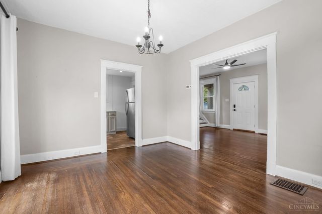 2725 Alberts Court, Cincinnati, OH 45209