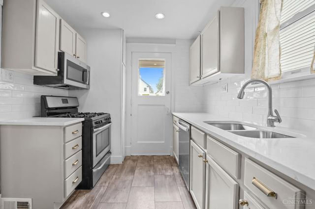 2725 Alberts Court, Cincinnati, OH 45209