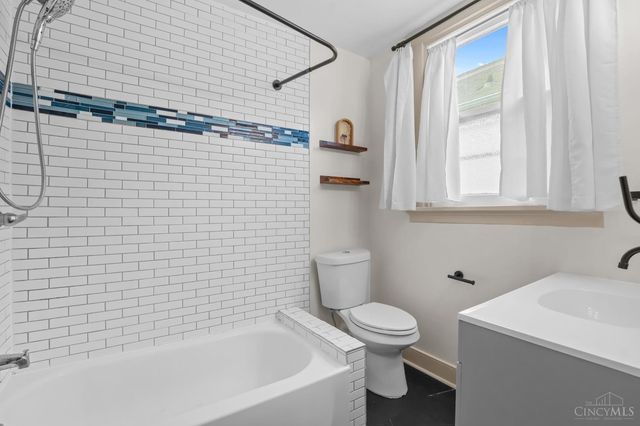 2725 Alberts Court, Cincinnati, OH 45209