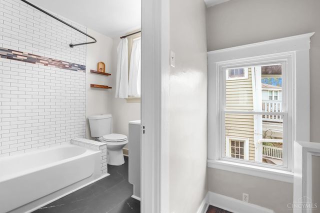 2725 Alberts Court, Cincinnati, OH 45209