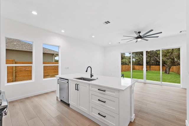 21508 Twain CV A, Lago Vista, TX 78645