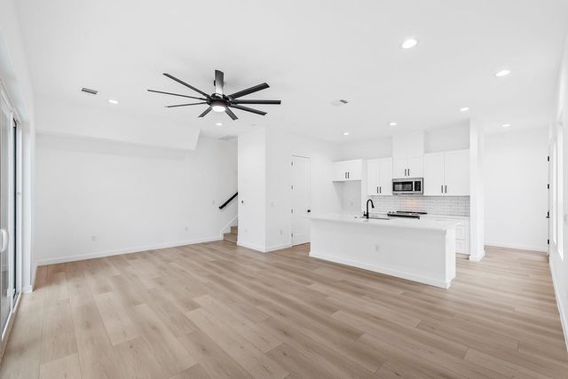 21508 Twain CV A, Lago Vista, TX 78645