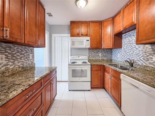 1258 Holly Street NW, Atlanta, GA 30318