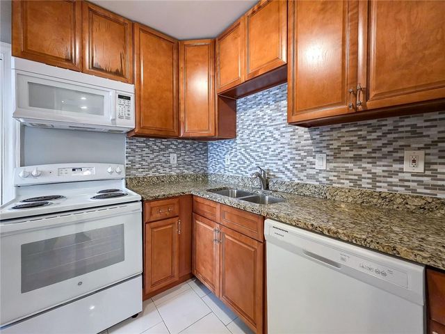 1258 Holly Street NW, Atlanta, GA 30318