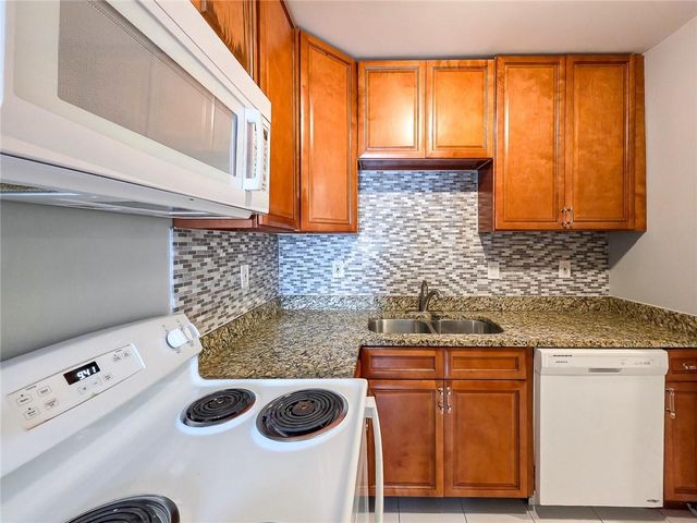 1258 Holly Street NW, Atlanta, GA 30318