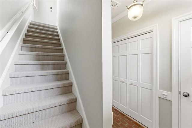 510 Bradford Street NW, Gainesville, GA 30501