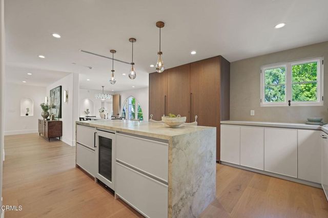 620 S Allen Avenue, San Marino, CA 91108