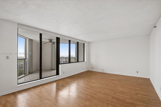 300 Three Islands Blvd 516, Hallandale Beach, FL 33009