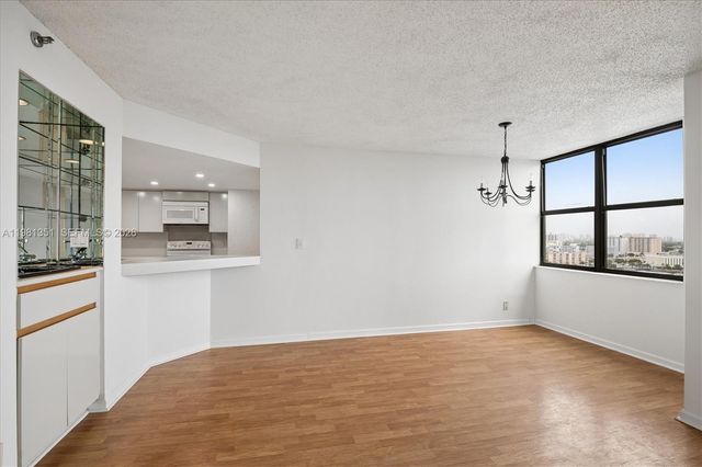 300 Three Islands Blvd 516, Hallandale Beach, FL 33009