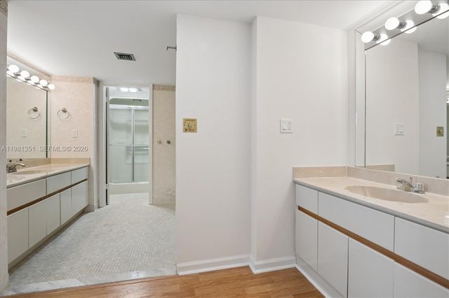 300 Three Islands Blvd 516, Hallandale Beach, FL 33009