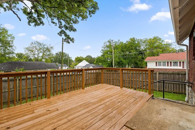 1700 Vance Avenue, Chattanooga, TN 37404