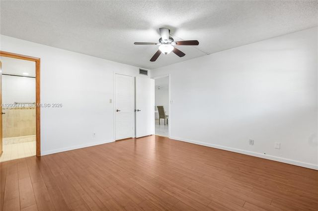 711 S Hollybrook Dr 209, Pembroke Pines, FL 33025