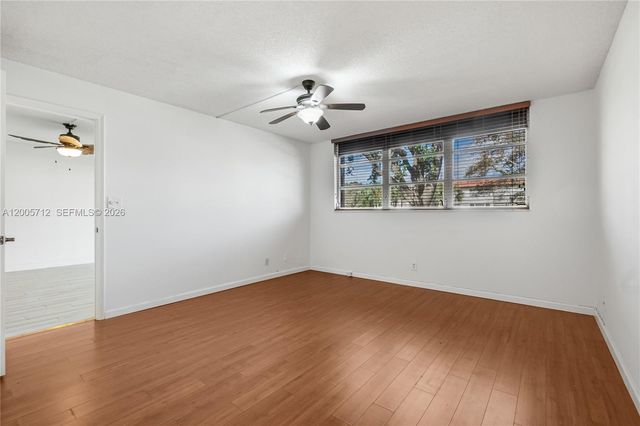 711 S Hollybrook Dr 209, Pembroke Pines, FL 33025