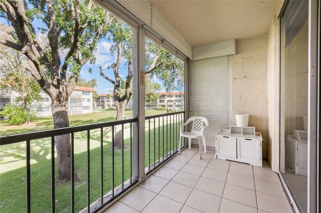 711 S Hollybrook Dr 209, Pembroke Pines, FL 33025