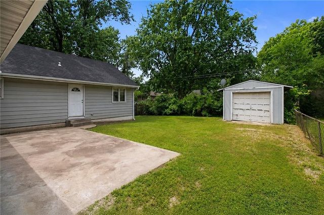 4216 S Union Street, Independence, MO 64055