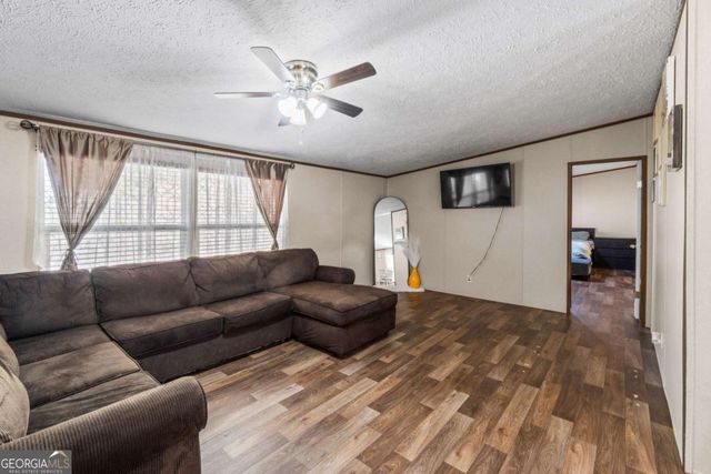 2261 Barnes Drive, Gainesville, GA 30507