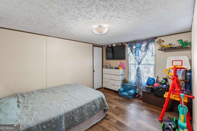 2261 Barnes Drive, Gainesville, GA 30507