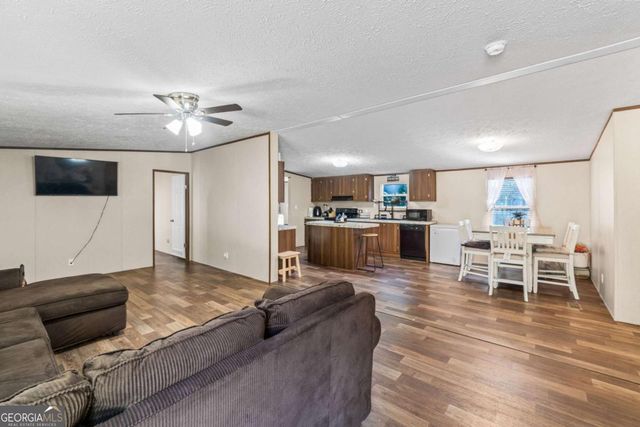 2261 Barnes Drive, Gainesville, GA 30507