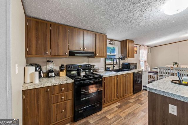 2261 Barnes Drive, Gainesville, GA 30507