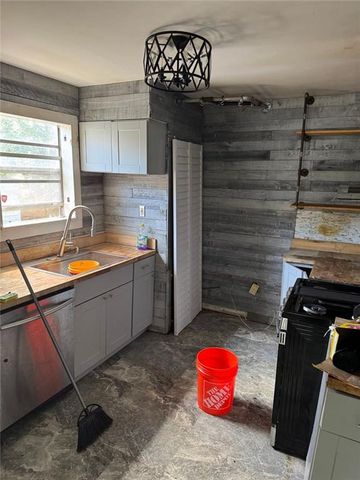 997 Ira SW Street, Atlanta, GA 30310