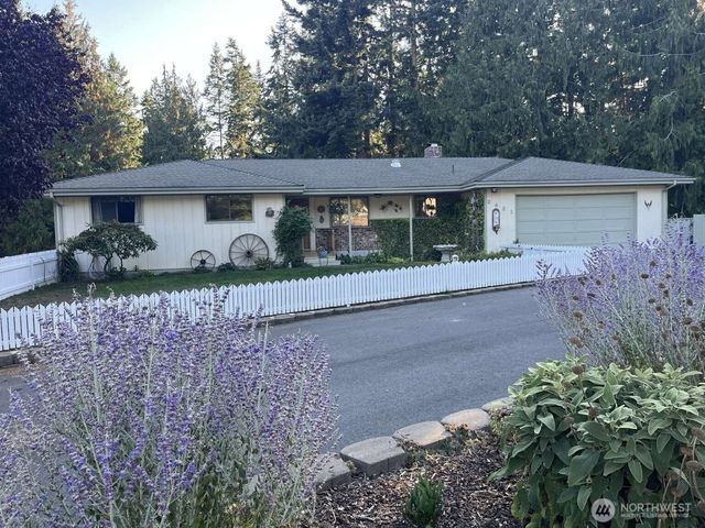 2421 Hastings Avenue W, Port Townsend, WA 98368